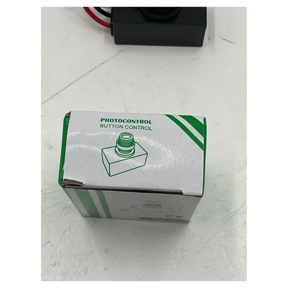 DGZZI SR-05 Photocell Light‎ Sensor Dusk to Dawn Button Switch Outdoor Lighting